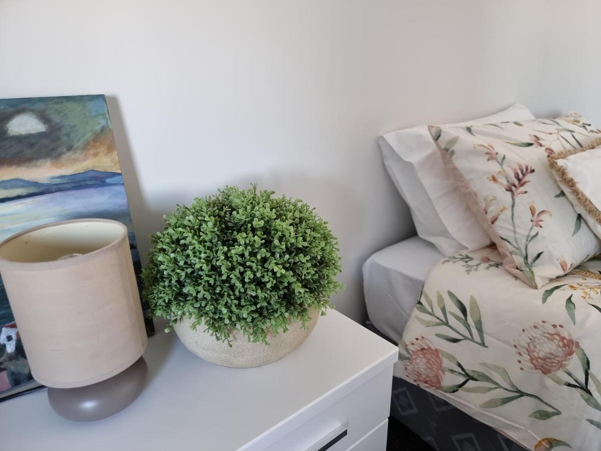 クライストチャーチ Addington Townhouse With Carpark 8Mins Walk To Hagley Park Southヴィラ エクステリア 写真