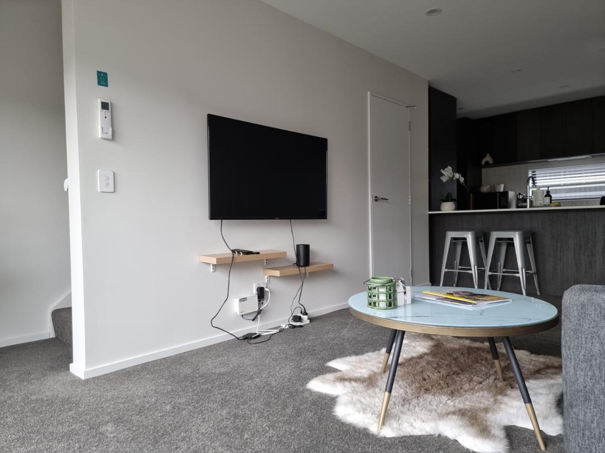 クライストチャーチ Addington Townhouse With Carpark 8Mins Walk To Hagley Park Southヴィラ エクステリア 写真