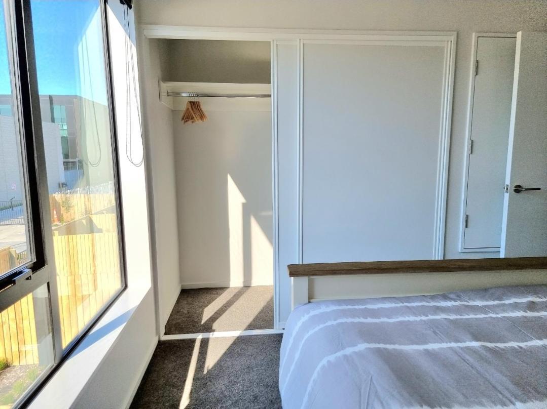 クライストチャーチ Addington Townhouse With Carpark 8Mins Walk To Hagley Park Southヴィラ エクステリア 写真